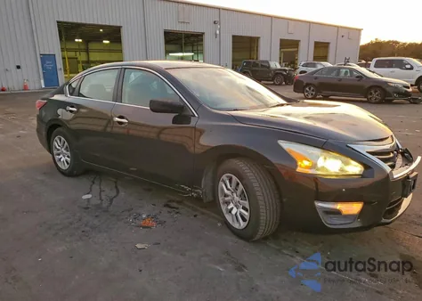 2015 Nissan Altima 2.5 из США, поврежденный, VIN 1N4AL3AP7FC429075